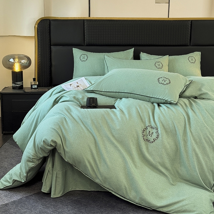 91家纺网 家纺一手货源 找家纺 梵克保罗 2025秋冬新款加厚肌理纹碳素磨毛刺绣嵌绳轻奢四件套-慕韵 慕韵-绿