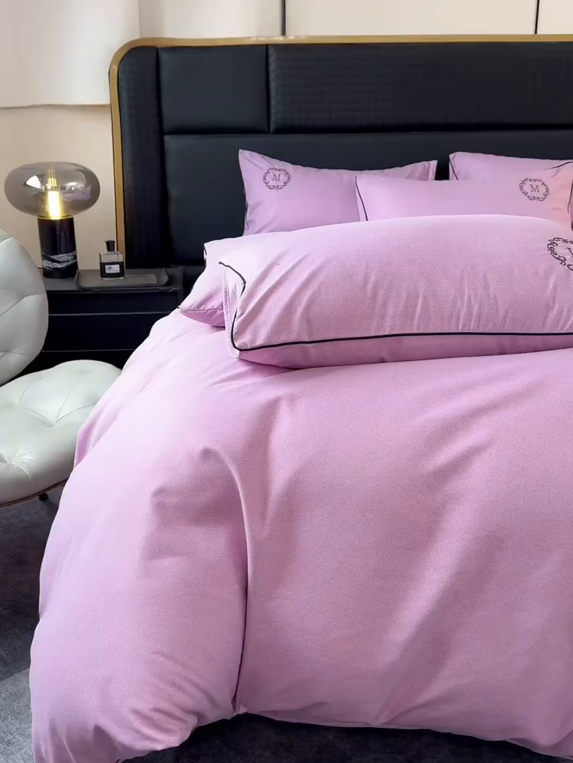 91家纺网 家纺一手货源 找家纺 梵克保罗 2025秋冬新款加厚肌理纹碳素磨毛刺绣嵌绳轻奢四件套-慕韵 慕韵-紫