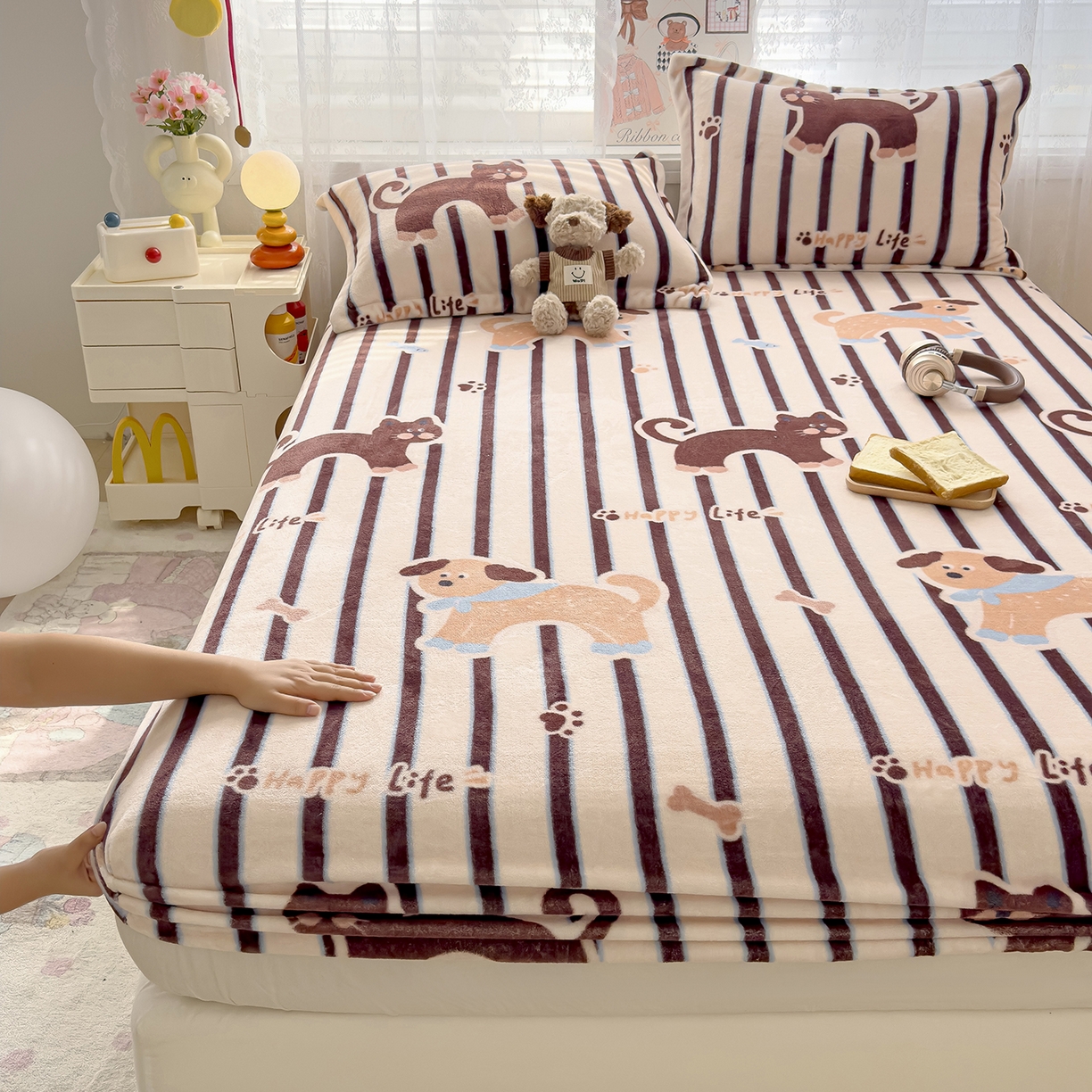 91家纺网 家纺一手货源 找家纺 久云居 2025新款高克重牛奶绒床笠 卡多啦