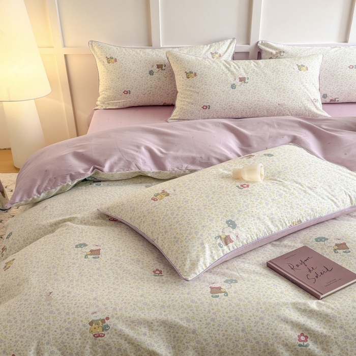 91家纺网 家纺一手货源 找家纺 梵克保罗 2025秋冬新款全棉印花嵌绳款小清新系列四件套 兔斯基