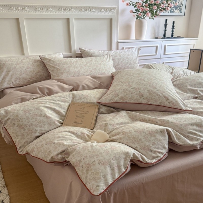 91家纺网 家纺一手货源 找家纺 梵克保罗 2025秋冬新款全棉印花嵌绳款小清新系列四件套 秋海棠