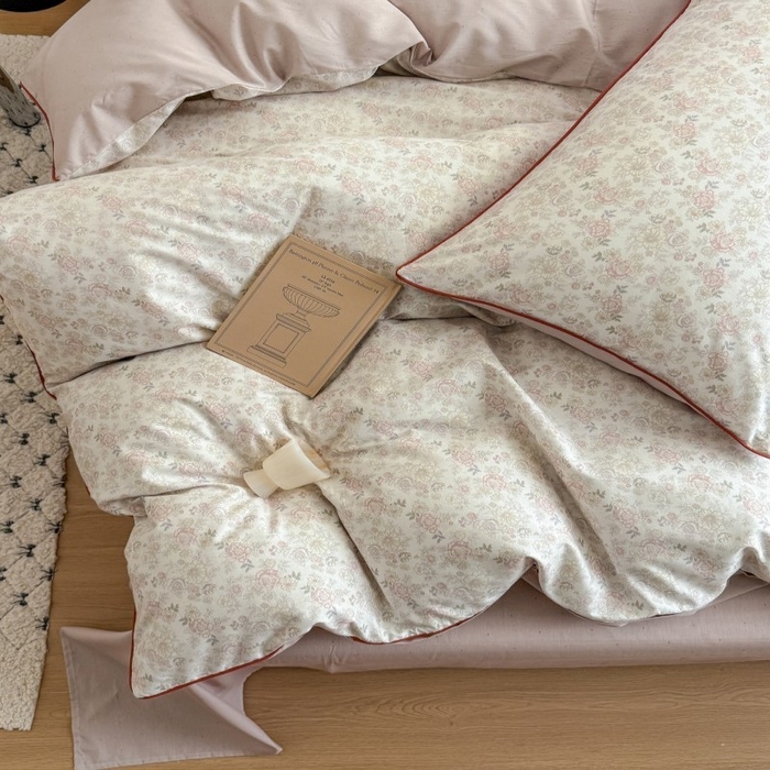 91家纺网 家纺一手货源 找家纺 梵克保罗 2025秋冬新款全棉印花嵌绳款小清新系列四件套 秋海棠