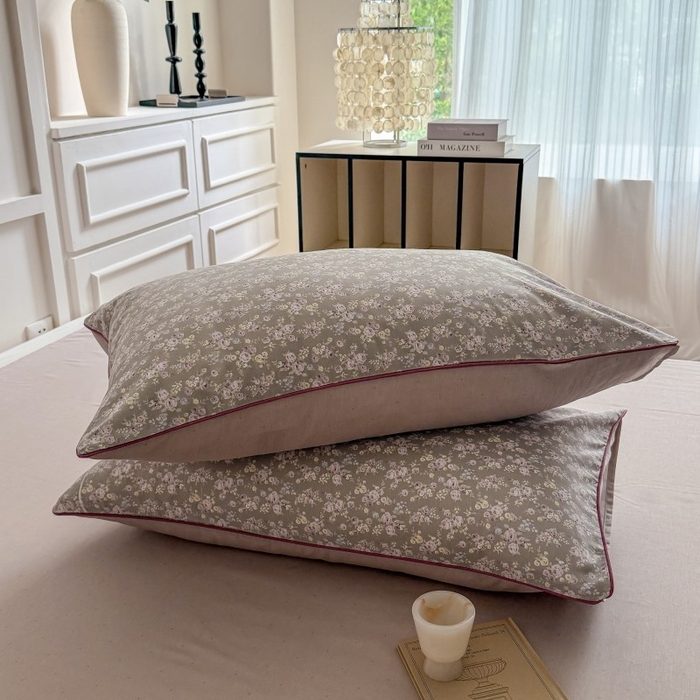 91家纺网 家纺一手货源 找家纺 梵克保罗 2025秋冬新款全棉印花嵌绳款小清新系列四件套 夏花-豆沙