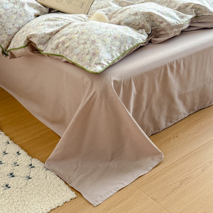 91家纺网 家纺一手货源 找家纺 梵克保罗 2025秋冬新款全棉印花嵌绳款小清新系列四件套 花海