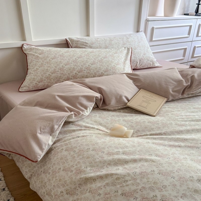 91家纺网 家纺一手货源 找家纺 梵克保罗 2025秋冬新款全棉印花嵌绳款小清新系列四件套 秋海棠