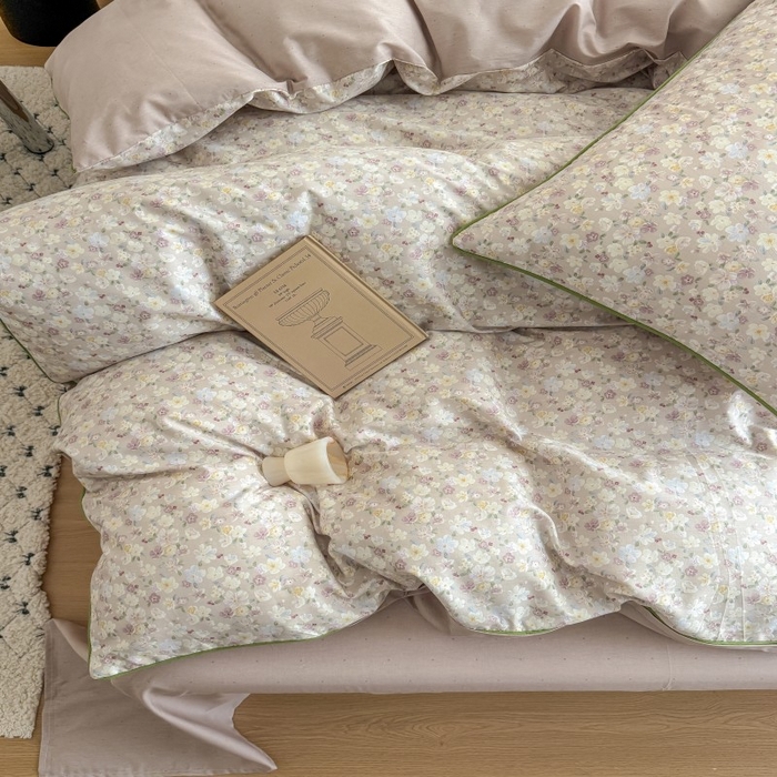 91家纺网 家纺一手货源 找家纺 梵克保罗 2025秋冬新款全棉印花嵌绳款小清新系列四件套 花海