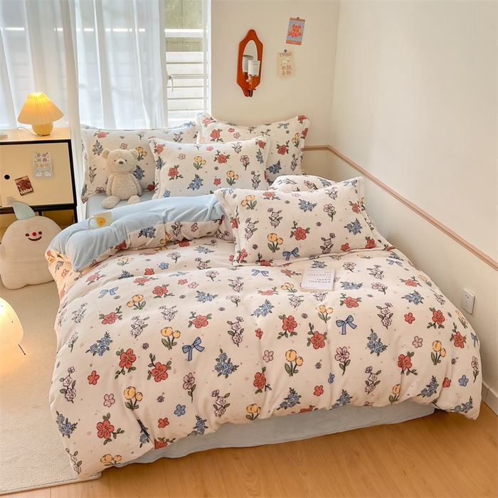 91家纺网 家纺一手货源 找家纺 寻米 2025新款高克重加厚保暖牛奶绒四件套-第二批 花田结语-蓝