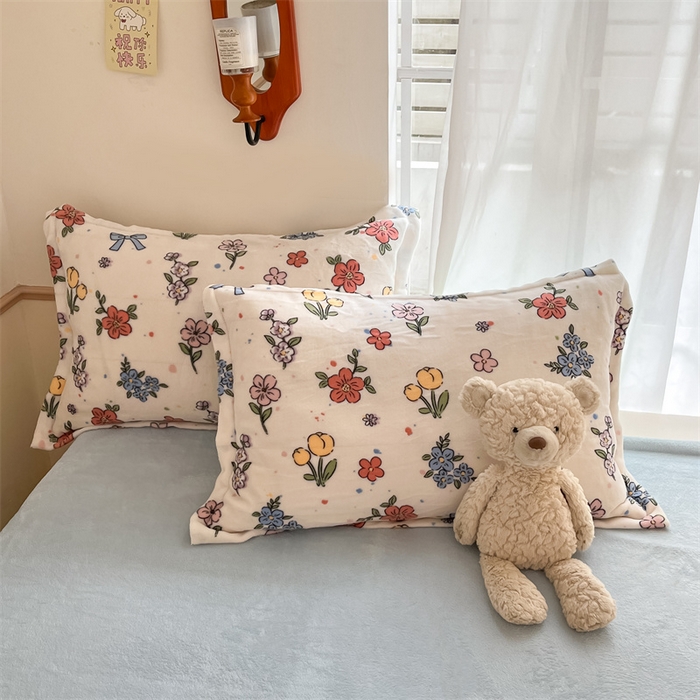 91家纺网 家纺一手货源 找家纺 寻米 2025新款高克重加厚保暖牛奶绒四件套-第二批 花田结语-蓝