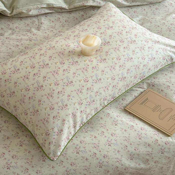 91家纺网 家纺一手货源 找家纺 梵克保罗 2025秋冬新款全棉印花嵌绳款小清新系列四件套 夏花-绿