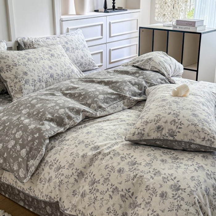 91家纺网 家纺一手货源 找家纺 梵克保罗 2025秋冬新款全棉印花嵌绳款小清新系列四件套 野山居-灰