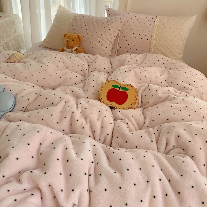 91家纺网 家纺一手货源 找家纺 （总）瑞莱 2025年秋冬新款全棉花边牛奶绒四件套