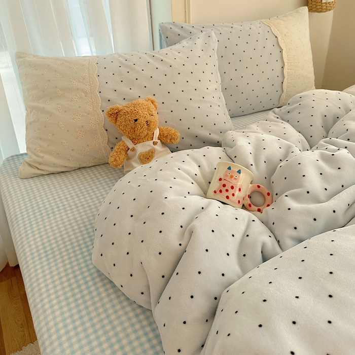 91家纺网 家纺一手货源 找家纺 瑞莱 2025年秋冬新款全棉花边牛奶绒四件套 全棉花边-可可蓝