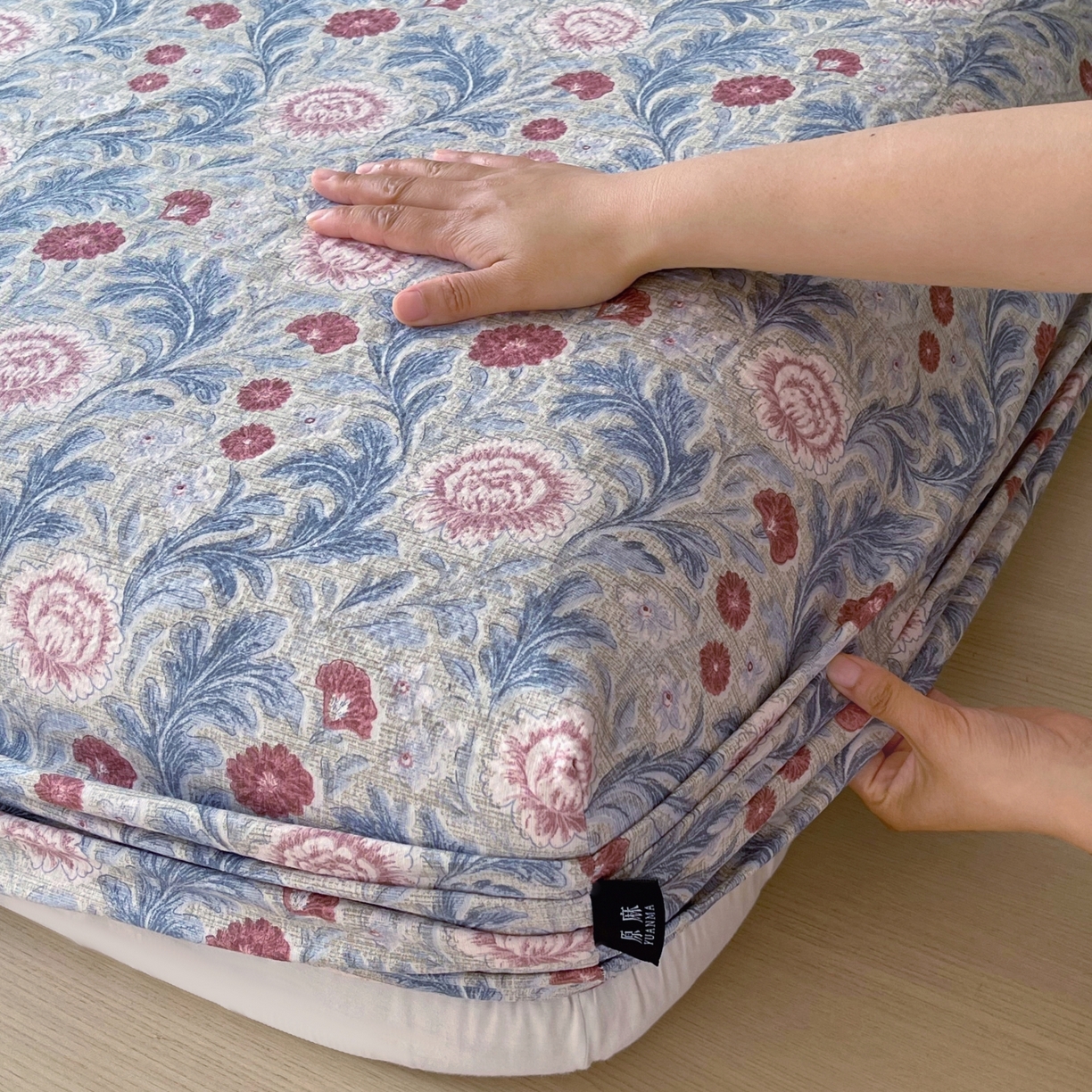 91家纺网 家纺一手货源 找家纺 梵克保罗 2025秋冬新款10A抗菌原麻床笠套件跨境外贸 繁华似锦