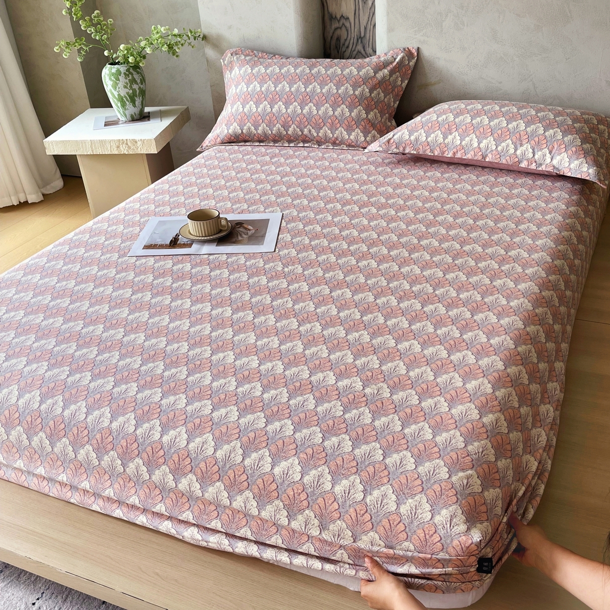 91家纺网 家纺一手货源 找家纺 梵克保罗 2025秋冬新款10A抗菌原麻床笠套件跨境外贸 时光森林