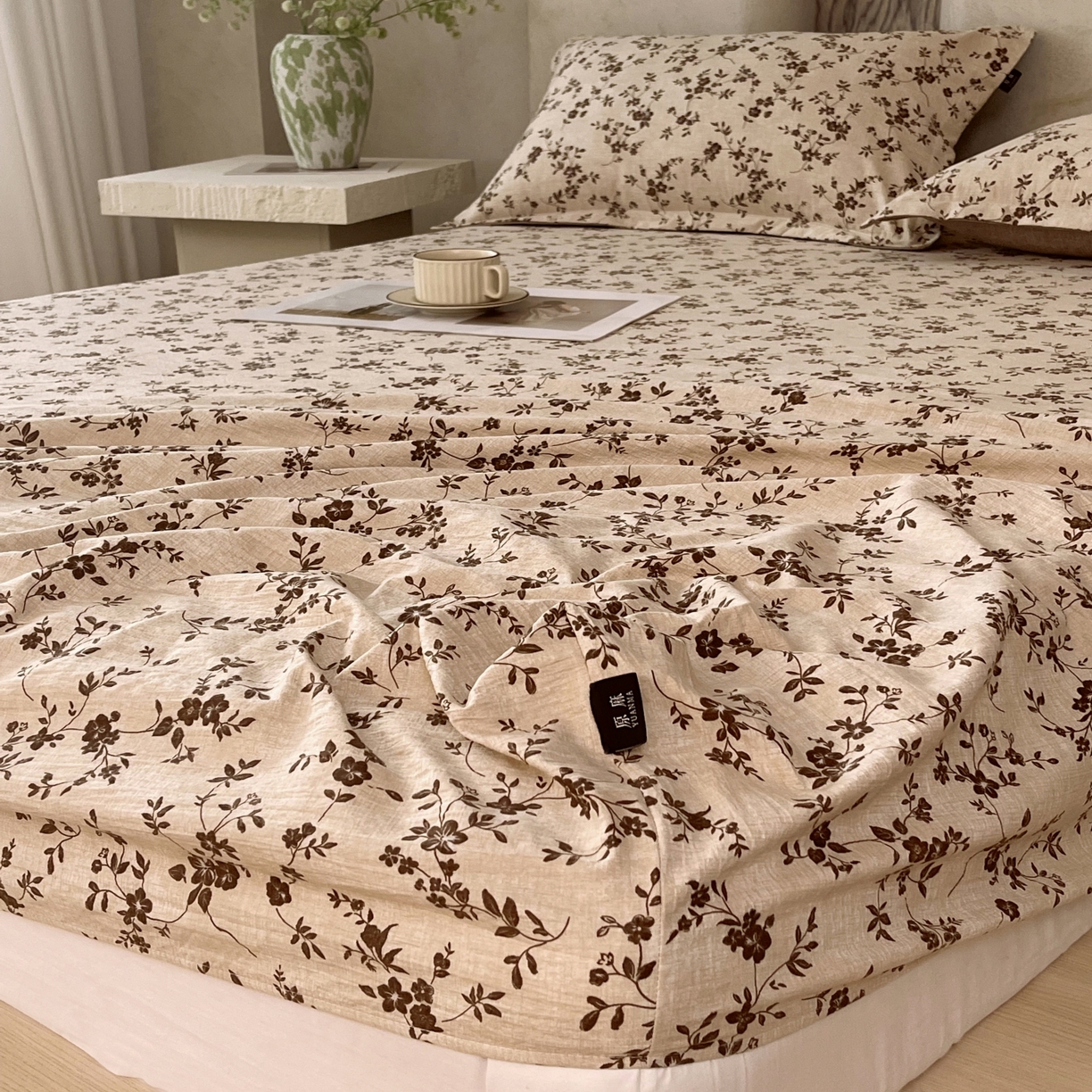 91家纺网 家纺一手货源 找家纺 梵克保罗 2025秋冬新款10A抗菌原麻床笠套件跨境外贸 花枝漫天