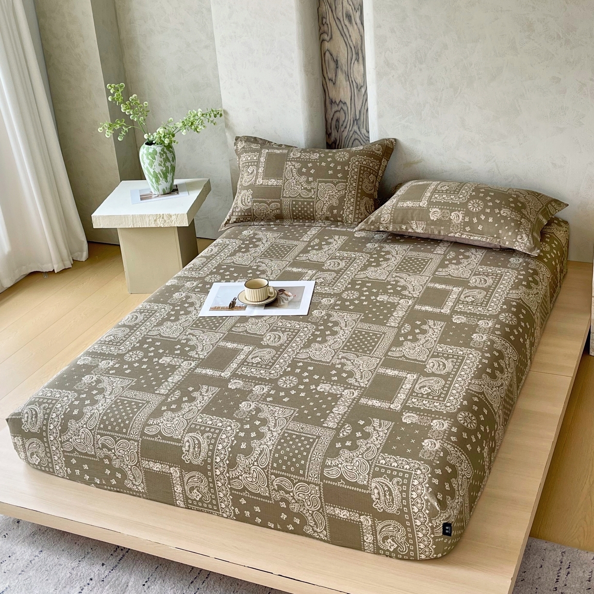 91家纺网 家纺一手货源 找家纺 梵克保罗 2025秋冬新款10A抗菌原麻床笠套件跨境外贸 墨染芳华