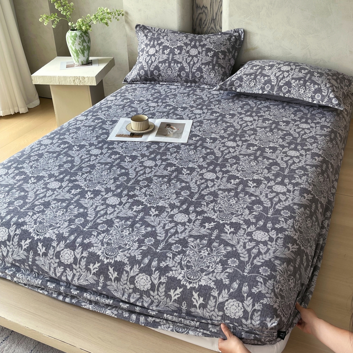 91家纺网 家纺一手货源 找家纺 梵克保罗 2025秋冬新款10A抗菌原麻床笠套件跨境外贸 人间草木