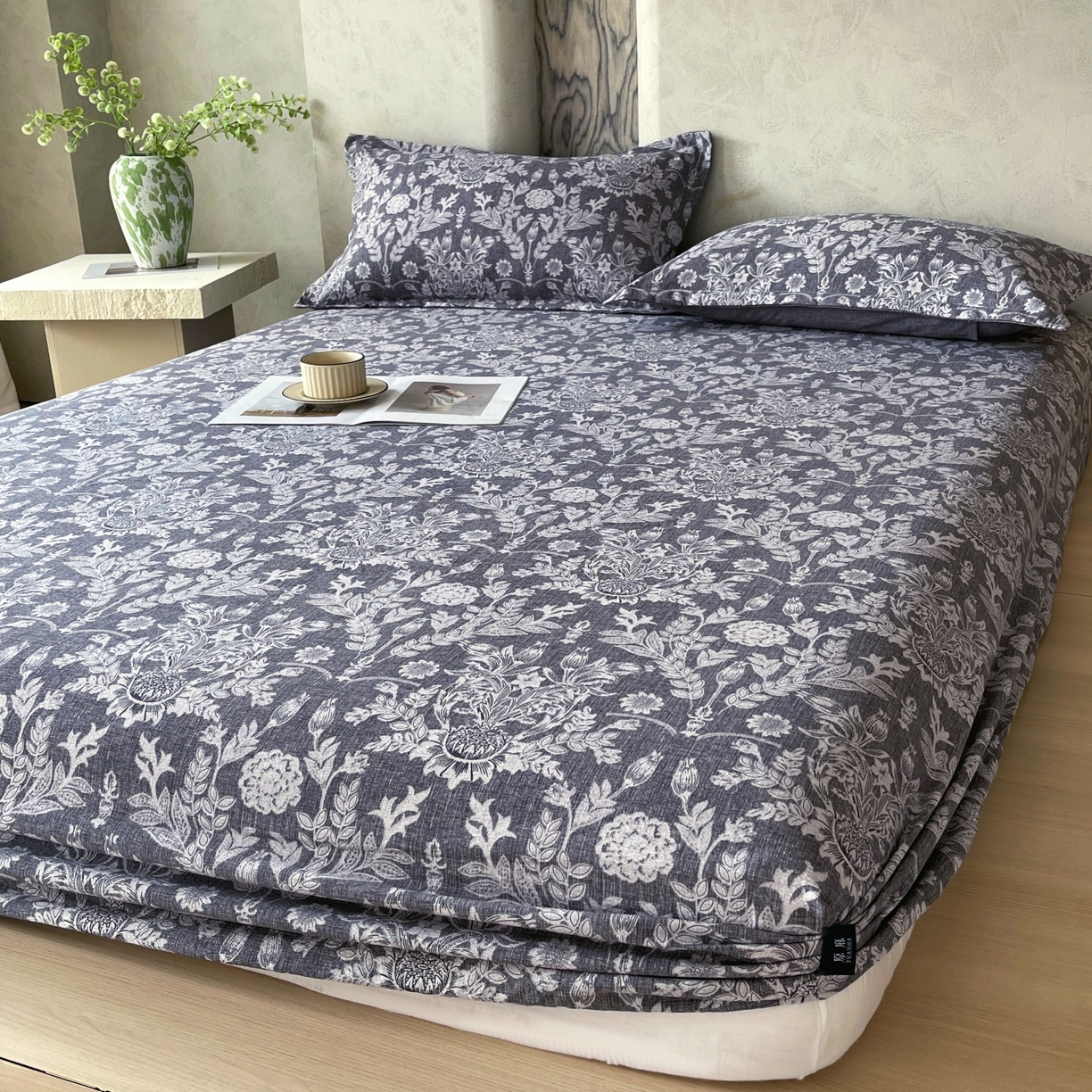 91家纺网 家纺一手货源 找家纺 梵克保罗 2025秋冬新款10A抗菌原麻床笠套件跨境外贸 人间草木