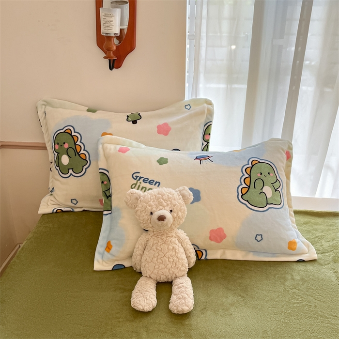 91家纺网 家纺一手货源 找家纺 寻米 2025新款高克重加厚保暖牛奶绒四件套-第二批 恐龙星球