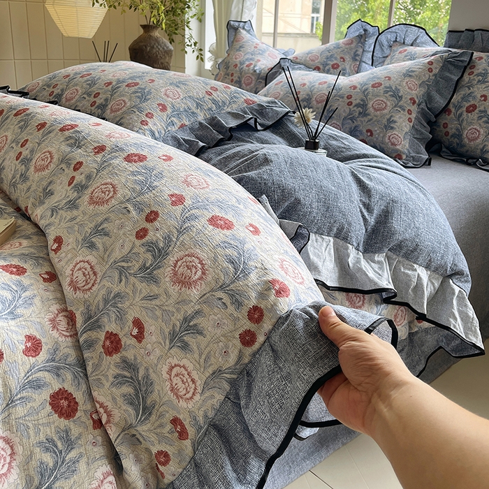 91家纺网 家纺一手货源 找家纺 梵克保罗 2025秋冬新品10A抗菌原麻荷叶边床单款三件套四件套 繁花似锦