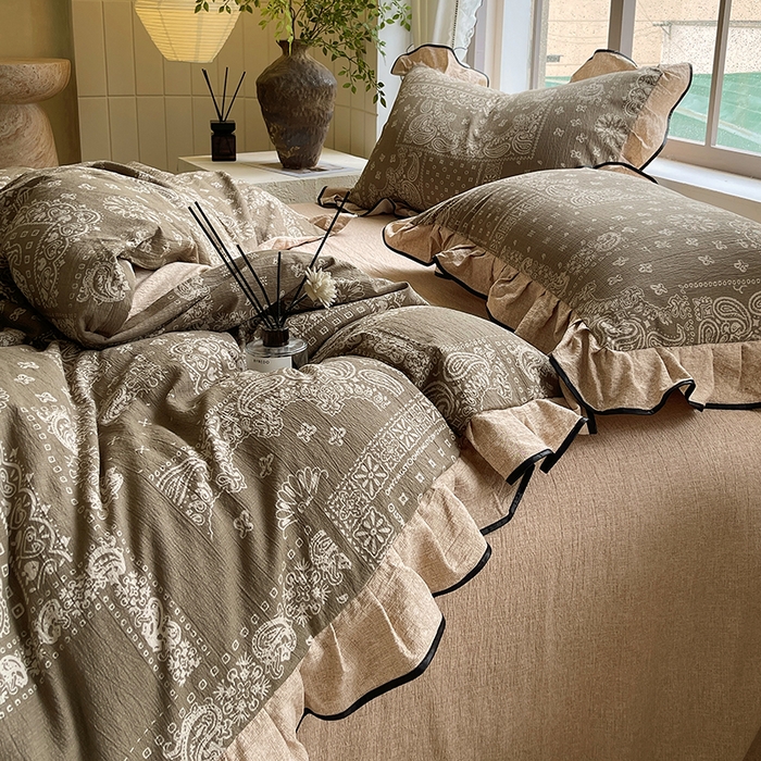 91家纺网 家纺一手货源 找家纺 梵克保罗 2025秋冬新品10A抗菌原麻荷叶边床单款三件套四件套 墨染芳华