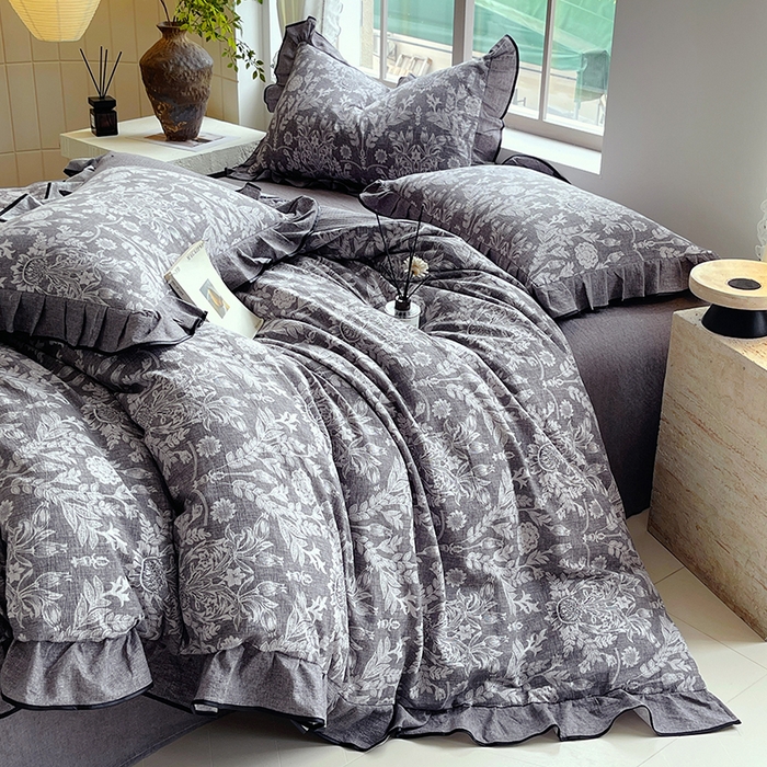 91家纺网 家纺一手货源 找家纺 梵克保罗 2025秋冬新品10A抗菌原麻荷叶边床单款三件套四件套 人间草木