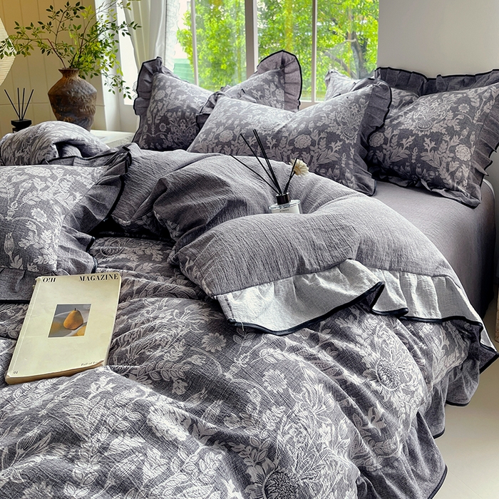 91家纺网 家纺一手货源 找家纺 梵克保罗 2025秋冬新品10A抗菌原麻荷叶边床单款三件套四件套 人间草木