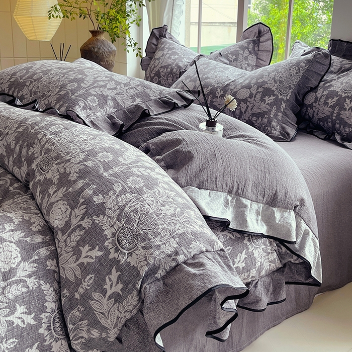 91家纺网 家纺一手货源 找家纺 梵克保罗 2025秋冬新品10A抗菌原麻荷叶边床单款三件套四件套 人间草木