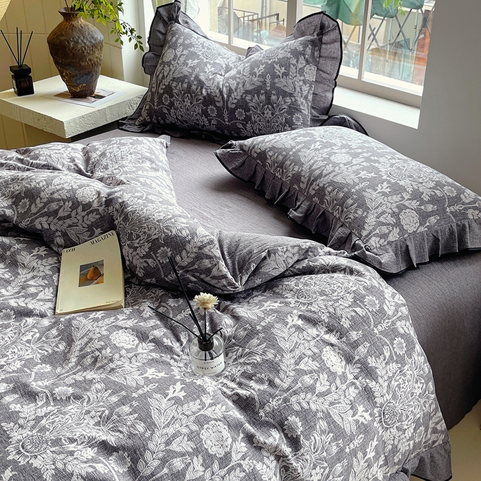 91家纺网 家纺一手货源 找家纺 梵克保罗 2025秋冬新品10A抗菌原麻荷叶边床单款三件套四件套 人间草木