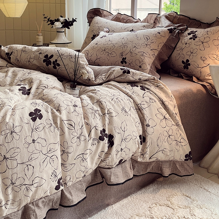 91家纺网 家纺一手货源 找家纺 梵克保罗 2025秋冬新品10A抗菌原麻荷叶边床单款三件套四件套 朝花夕拾