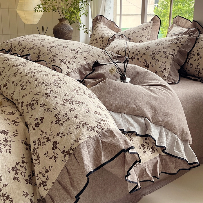 91家纺网 家纺一手货源 找家纺 梵克保罗 2025秋冬新品10A抗菌原麻荷叶边床单款三件套四件套 花枝漫天