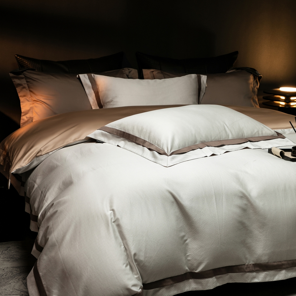 91家纺网 家纺一手货源 找家纺 （总）ONE TWO ONE 121 2025新款高支高密全棉贡缎长绒精工细作工艺款-维希【会员减-20】  控价 498 -51