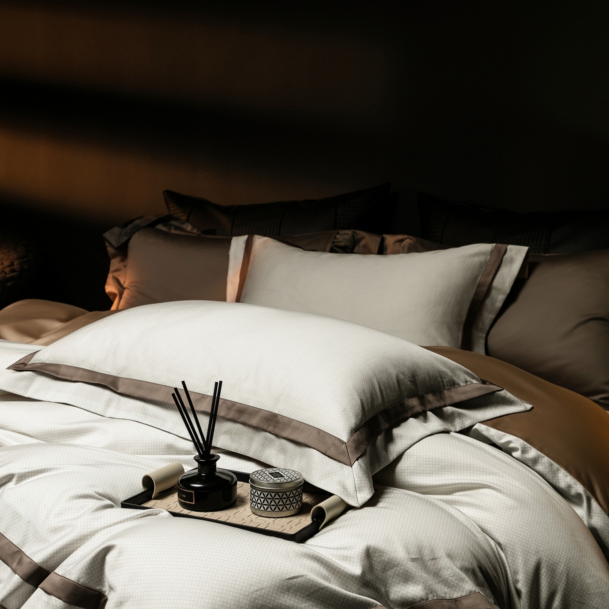 91家纺网 家纺一手货源 找家纺 （总）ONE TWO ONE 121 2025新款高支高密全棉贡缎长绒精工细作工艺款-维希【会员减-20】  控价 498 -51