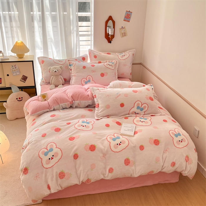 91家纺网 家纺一手货源 找家纺 寻米 2025新款高克重加厚保暖牛奶绒四件套-第二批 蜜可小兔