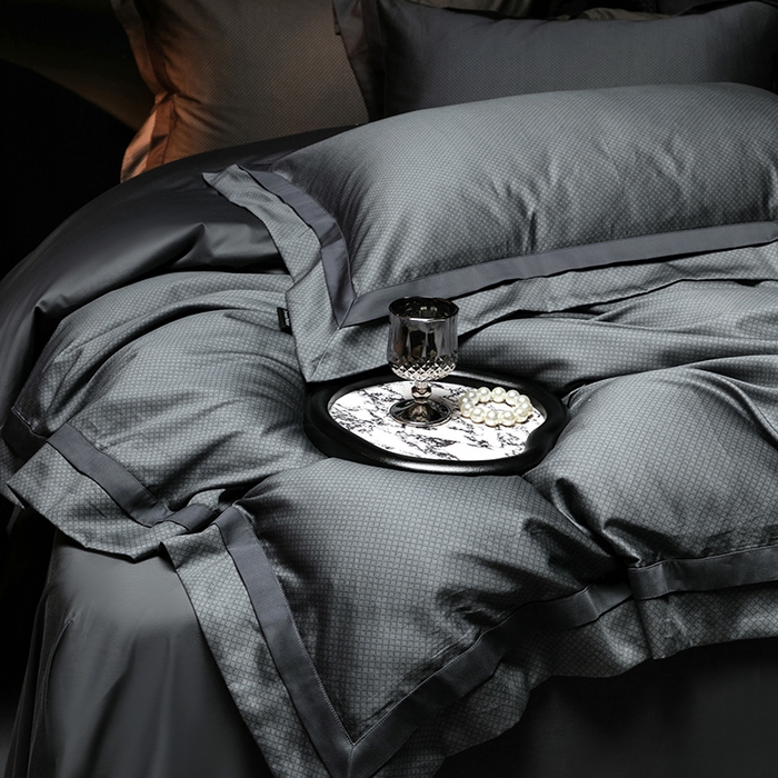 91家纺网 家纺一手货源 找家纺 ONE TWO ONE 121 2025新款高支高密全棉贡缎长绒精工细作工艺款-维希【会员减-20】  控价 498 -51 维希-深灰