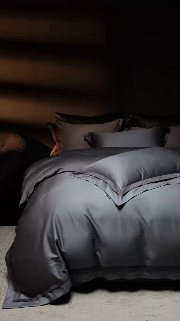 91家纺网 家纺一手货源 找家纺 ONE TWO ONE 121 2025新款高支高密全棉贡缎长绒精工细作工艺款-维希【会员减-20】  控价 498 -51 维希-深灰