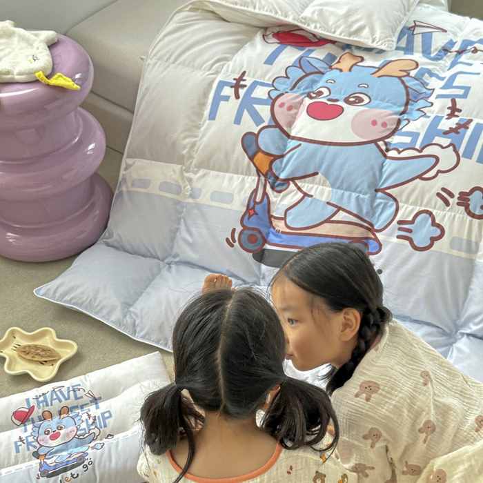 91家纺网 家纺一手货源 找家纺 暖羽屋羽绒馆 2025新款鹅绒被子 儿童羽绒被芯95白鹅绒 幼儿园冬被 学生羽绒被宿舍春秋被 滑板恐龙