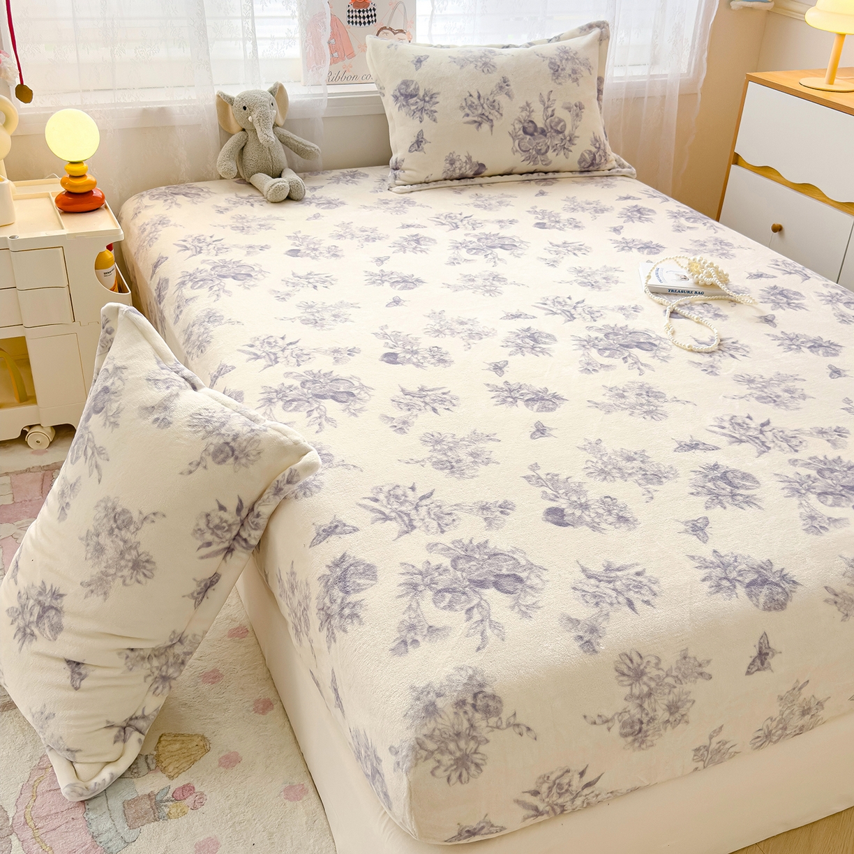 91家纺网 家纺一手货源 找家纺 久云居 2025新款高克重牛奶绒床笠 雅致田园