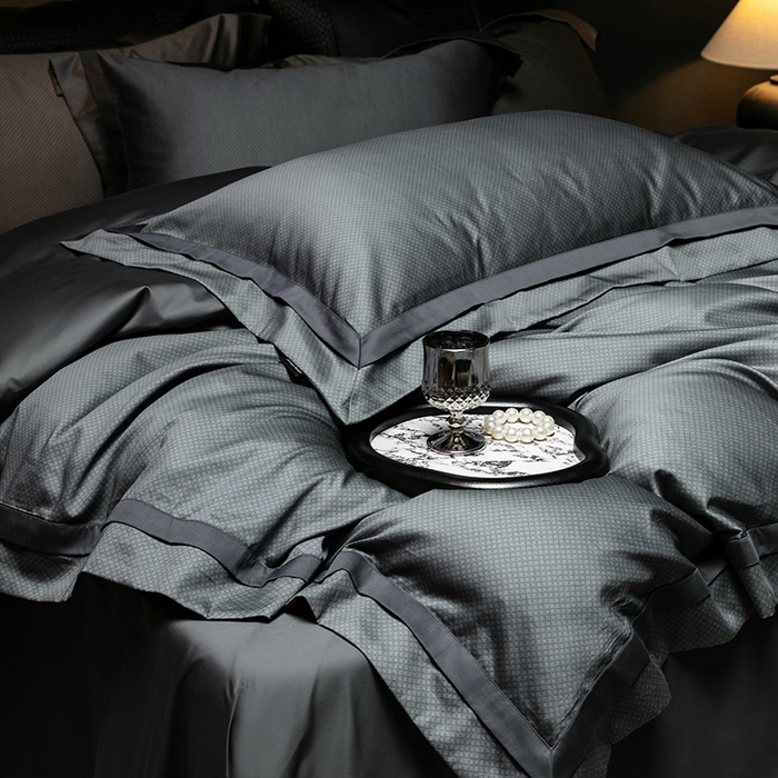 91家纺网 家纺一手货源 找家纺 ONE TWO ONE 121 2025新款高支高密全棉贡缎长绒精工细作工艺款-维希【会员减-20】  控价 498 -51 维希-深灰