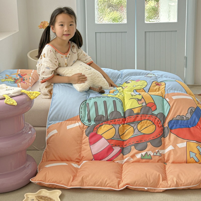 91家纺网 家纺一手货源 找家纺 暖羽屋羽绒馆 2025新款鹅绒被子 儿童羽绒被芯95白鹅绒 幼儿园冬被 学生羽绒被宿舍春秋被 恐龙挖掘机