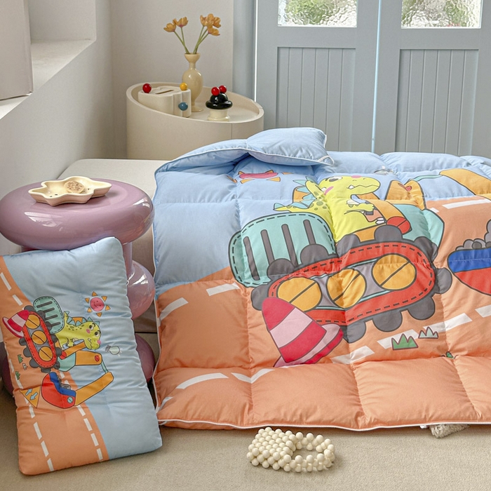 91家纺网 家纺一手货源 找家纺 暖羽屋羽绒馆 2025新款鹅绒被子 儿童羽绒被芯95白鹅绒 幼儿园冬被 学生羽绒被宿舍春秋被 恐龙挖掘机