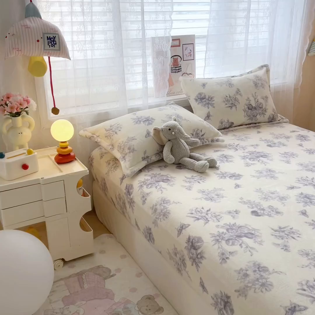 91家纺网 家纺一手货源 找家纺 久云居 2025新款高克重牛奶绒床笠 雅致田园