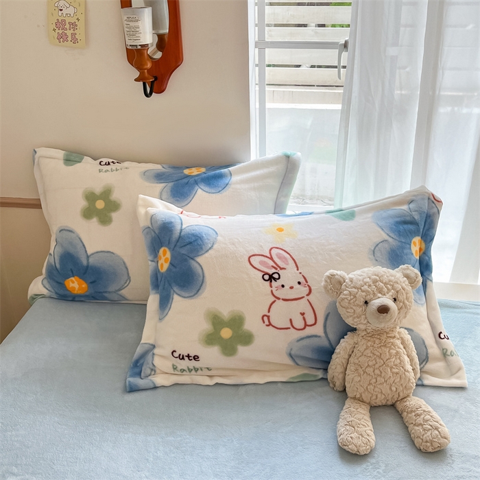 91家纺网 家纺一手货源 找家纺 寻米 2025新款高克重加厚保暖牛奶绒四件套-第二批 绵意小兔