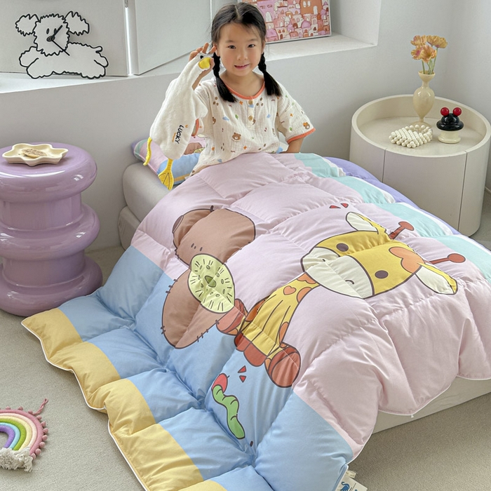 91家纺网 家纺一手货源 找家纺 暖羽屋羽绒馆 2025新款鹅绒被子 儿童羽绒被芯95白鹅绒 幼儿园冬被 学生羽绒被宿舍春秋被 水果鹿鹿