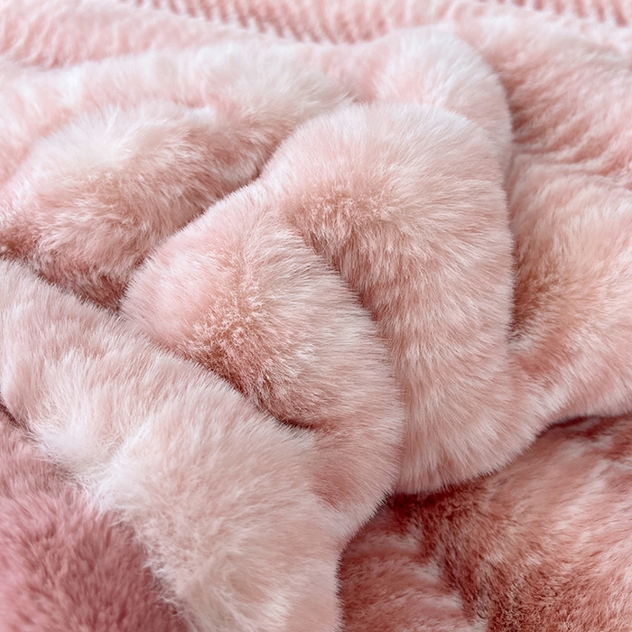 91家纺网 家纺一手货源 找家纺 凯轩毛毯网销专供 2025新款婚庆仿皮草彩波纹艺术毯毛毯毯子-彩波纹 彩波纹-蜜桃粉
