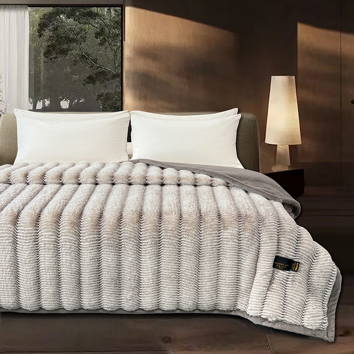 91家纺网 家纺一手货源 找家纺 凯轩毛毯网销专供 2025新款婚庆仿皮草彩波纹艺术毯毛毯毯子-彩波纹 彩波纹-浅灰