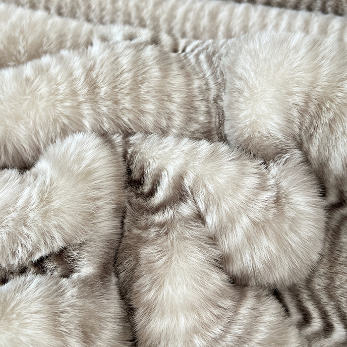 91家纺网 家纺一手货源 找家纺 凯轩毛毯网销专供 2025新款婚庆仿皮草彩波纹艺术毯毛毯毯子-彩波纹 彩波纹-浅灰