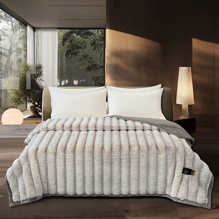 91家纺网 家纺一手货源 找家纺 凯轩毛毯网销专供 2025新款婚庆仿皮草彩波纹艺术毯毛毯毯子-彩波纹 彩波纹-浅灰