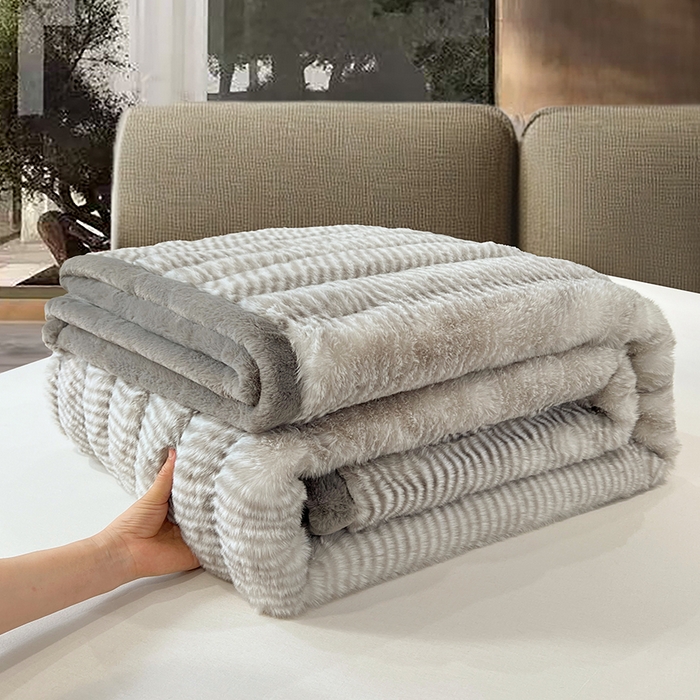 91家纺网 家纺一手货源 找家纺 凯轩毛毯网销专供 2025新款婚庆仿皮草彩波纹艺术毯毛毯毯子-彩波纹 彩波纹-浅灰