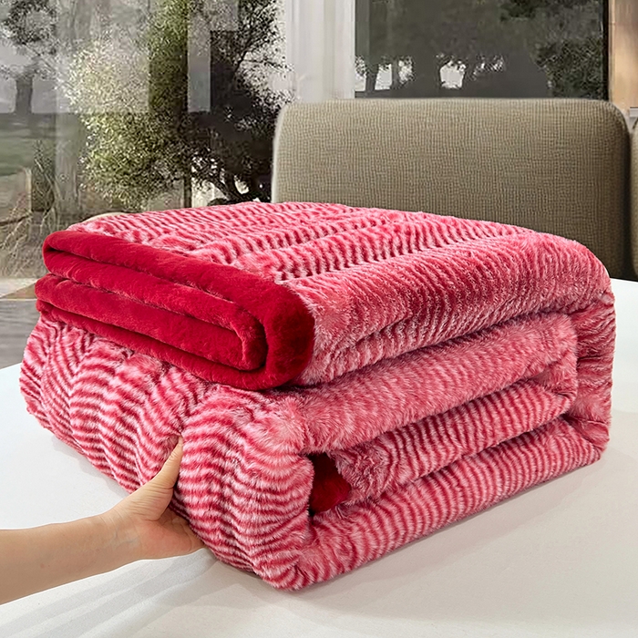 91家纺网 家纺一手货源 找家纺 凯轩毛毯网销专供 2025新款婚庆仿皮草彩波纹艺术毯毛毯毯子-彩波纹 彩波纹-珊瑚红